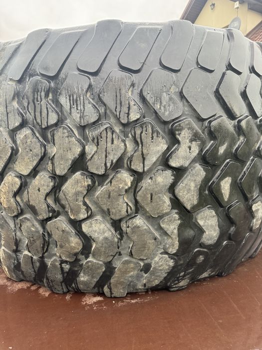 Opony Michelin 800/45R30.5