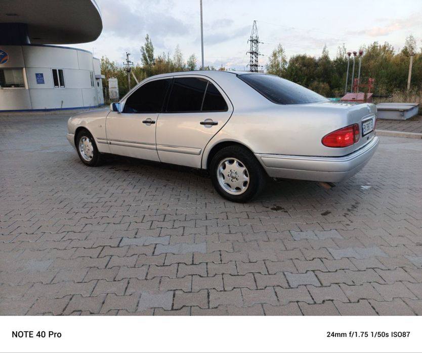 Продам ,або омнія мерседес E240