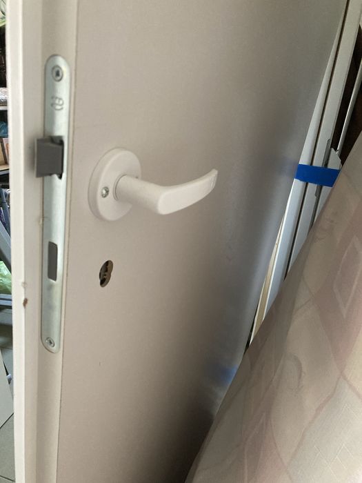 Drzwi białe używane