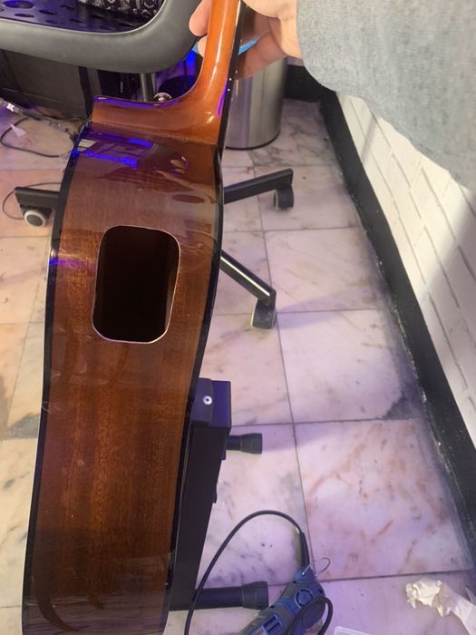 Eletrificação de guitarras, regulagens e limpezas