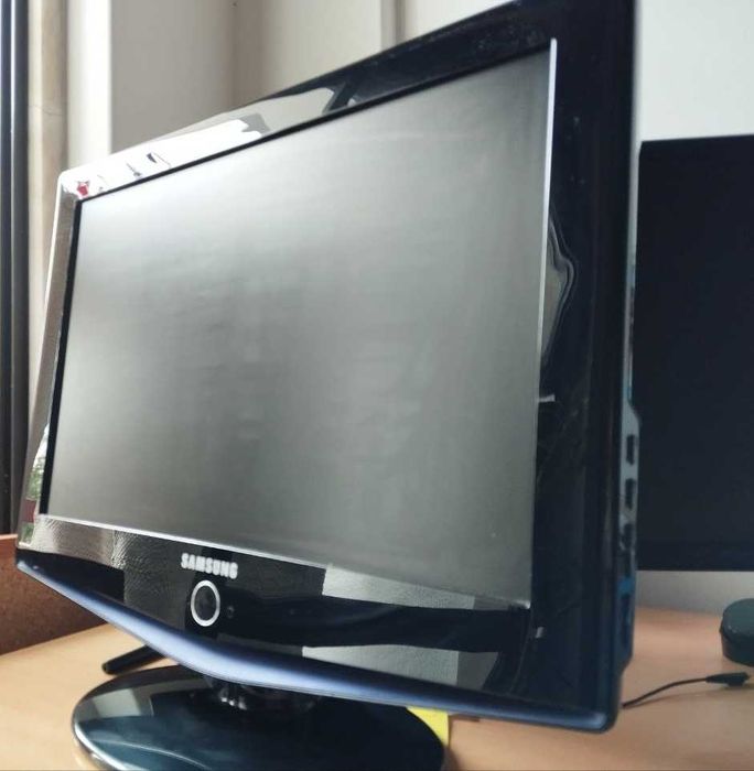 TV MONITOR 19" samsung LE19R71B