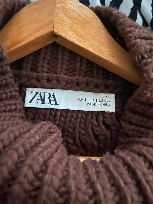 Brązowy krótki sweter golf ZARA