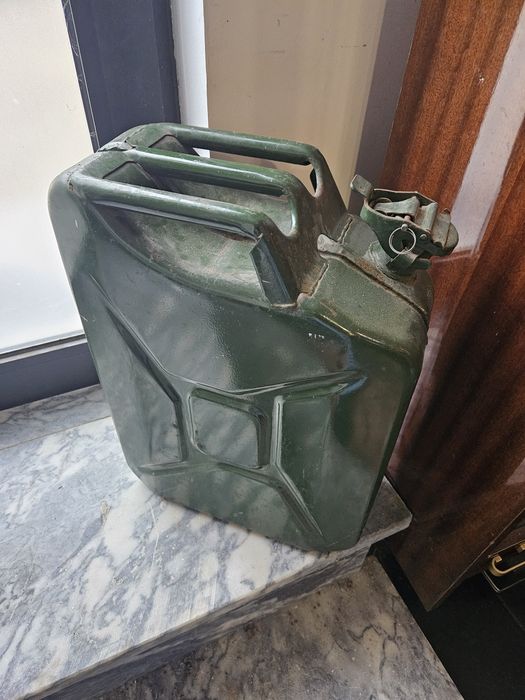 Jerrican de gasolina