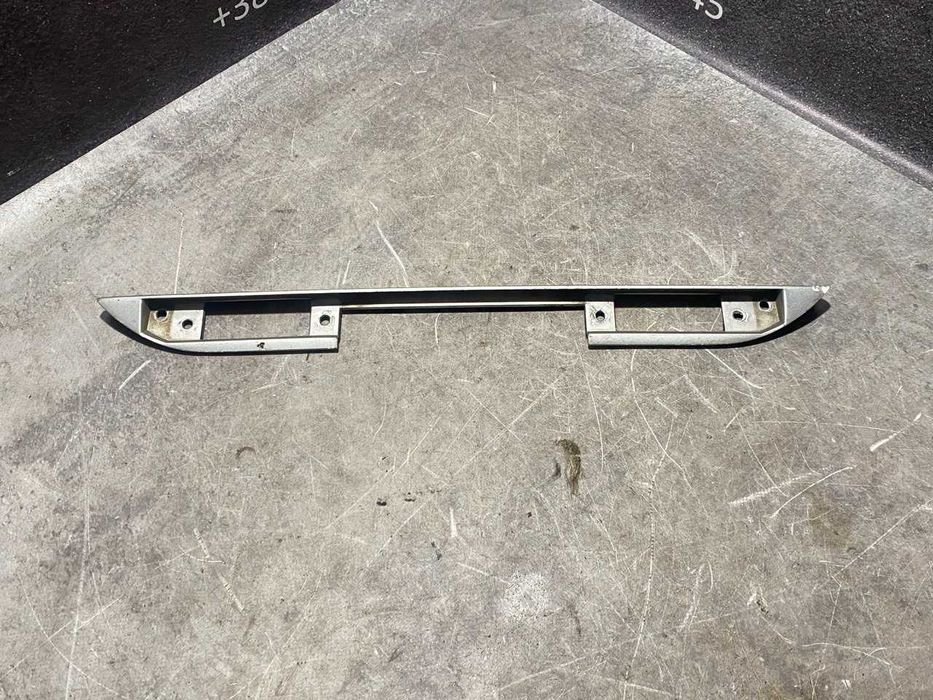 Планка накладка підсвітки номера Mercedes S-Class W140 A1407500027