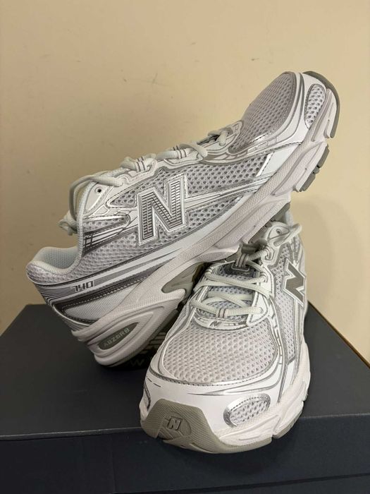 Buty/Sneakersy New Balance U740WM2