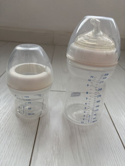 3 biberons de bebé