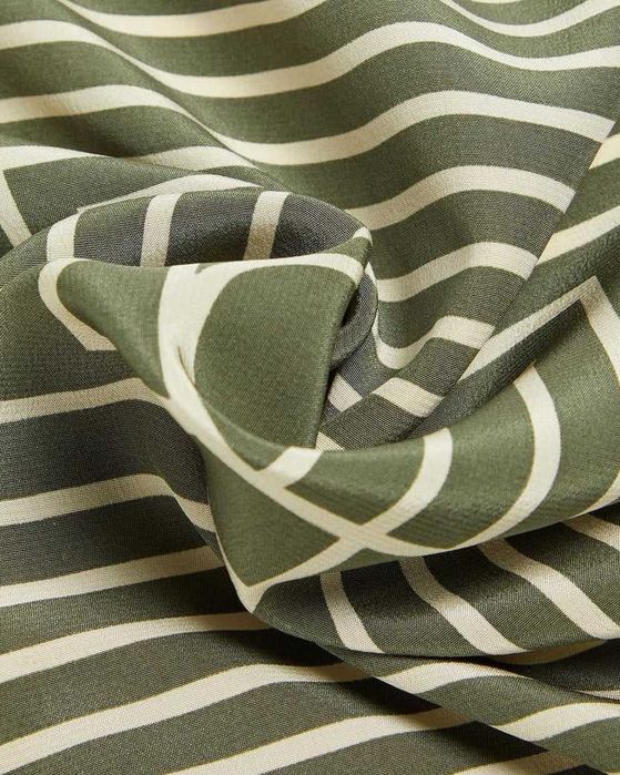 Шарф Toteme Signature Monogram Silk scarf Green