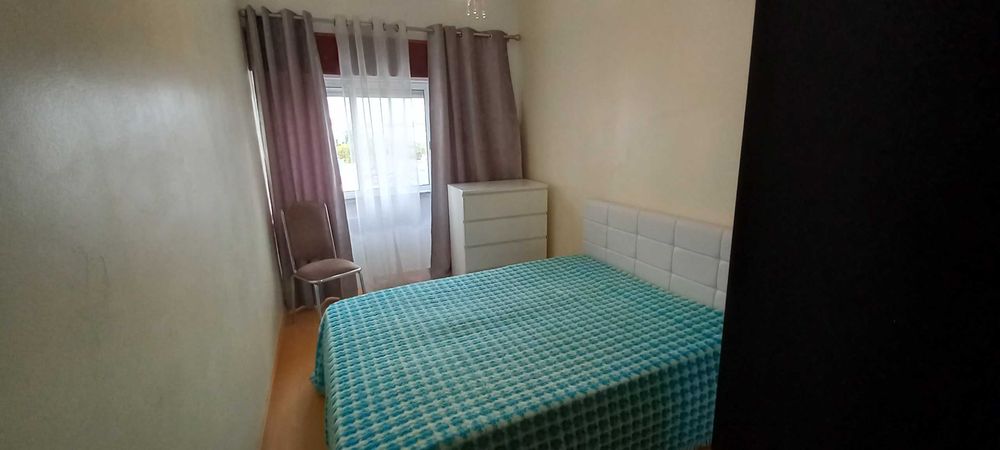 Arrenda-se T1 mobilado sem fiador