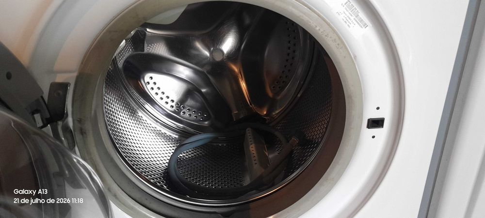 Máquina de lavar roupa 9 kg