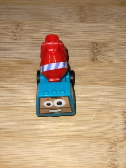 Novos- 6 mini camiões de construcão movidos a fricção