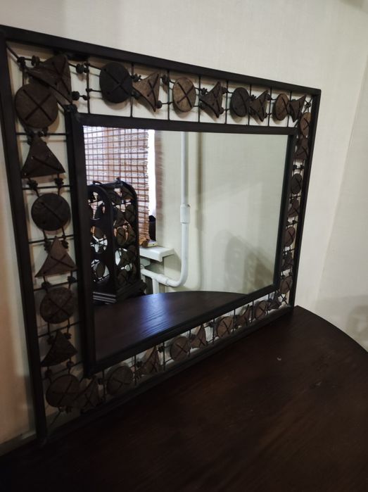 Мебель для спальни, столик, пуф, зеркало, подставка для цветов .