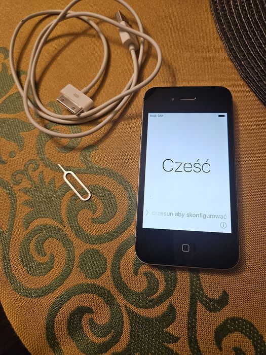 Iphone 4S  model A1387 na części.