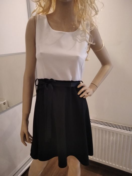 Sukuenka S biało czarna