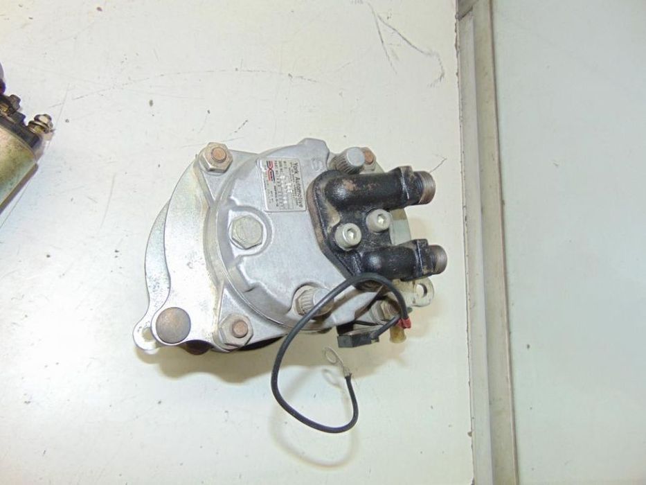 Volvo 780 Turbo coupê Bertone compressor usado em bom estado