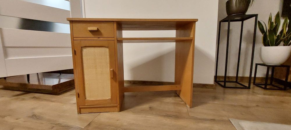 Sprzedam Biurko  długość 98 cm