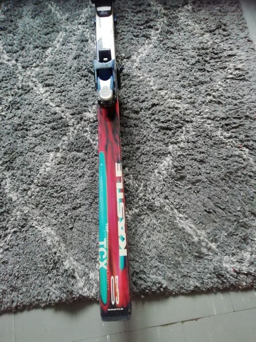 Sprzedam narty Kastle. .