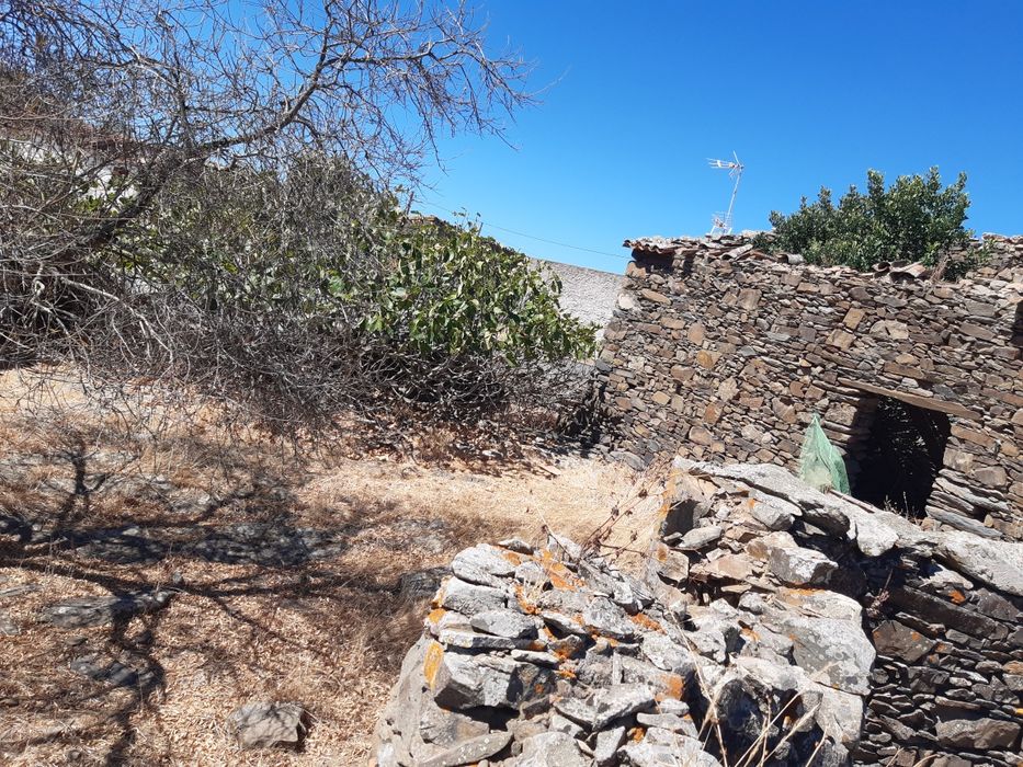 Casa antiga para remodelar