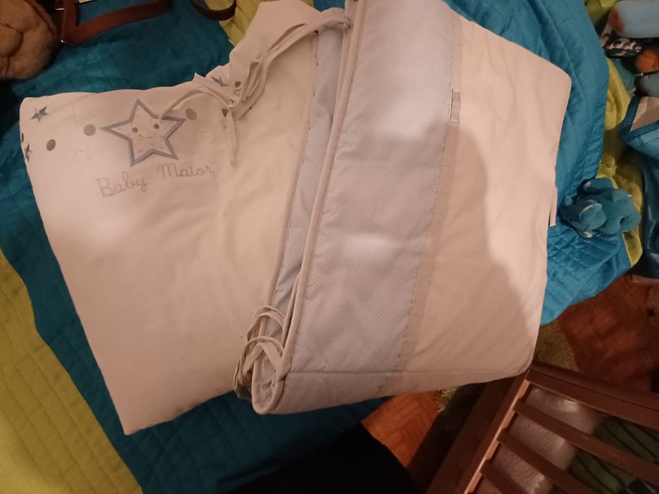 Edredão e protector para grade