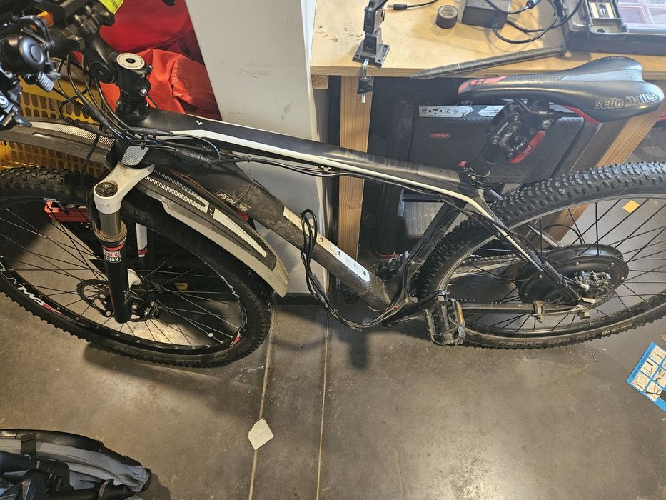 Rowerek cube reaction pro 29