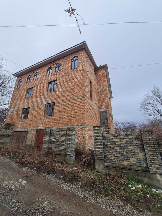 Продаж великого будинку 1 провулок Бергометський (Роща)