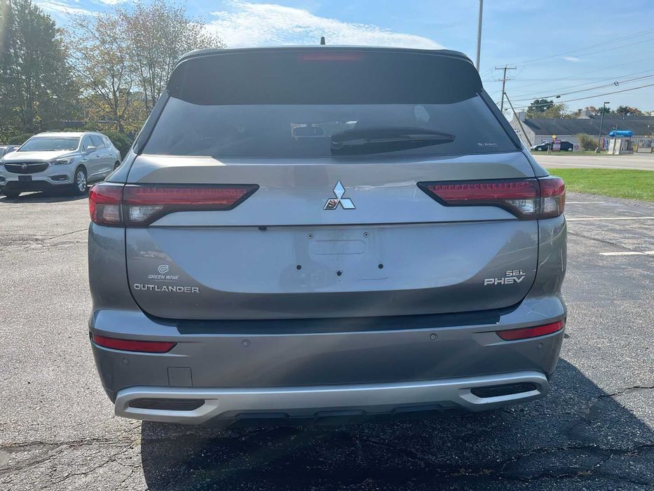 Mitsubishi Outlander PHEV SEL      2022