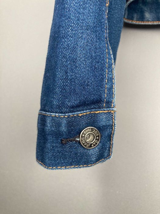 Джинсовая куртка Gap XS - короткая, тёмно-синяя