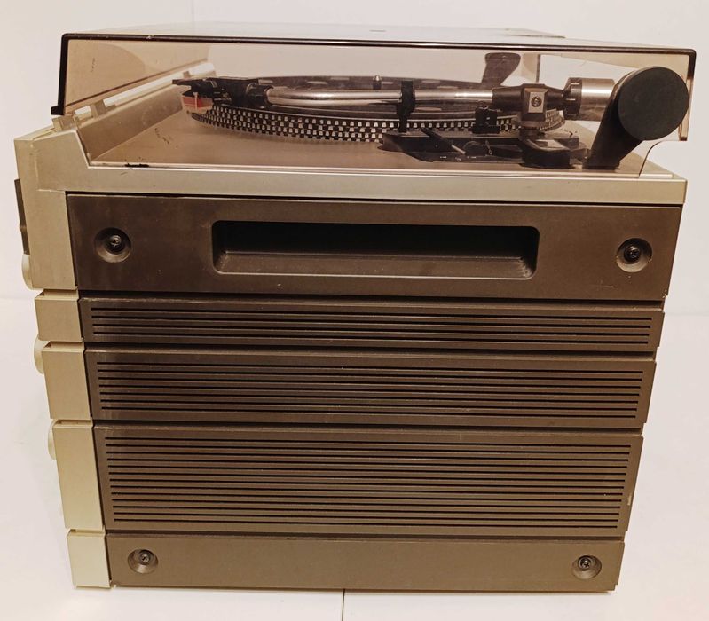 Продам SABA Hi Fi Stereo Audio System C3000 з програвачем вінілу