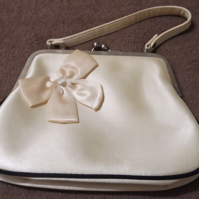 Продам стильную сумочку