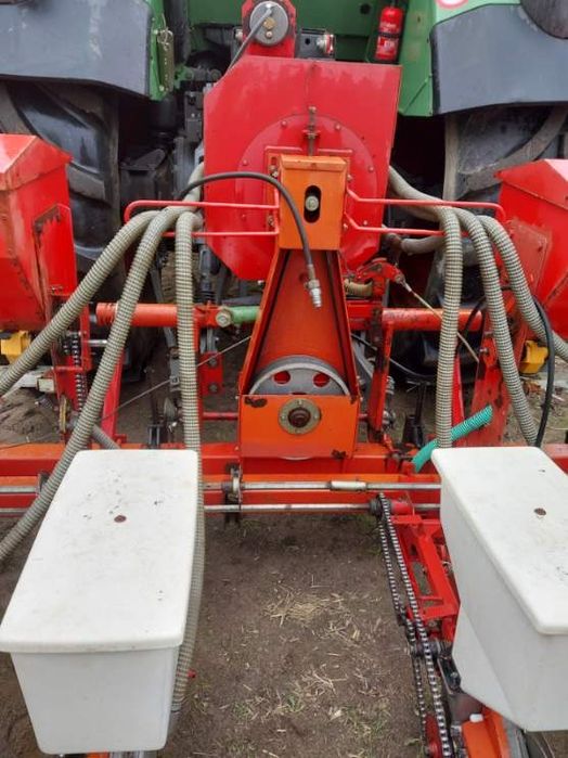 Sprzedam siewnik do kukurydzy