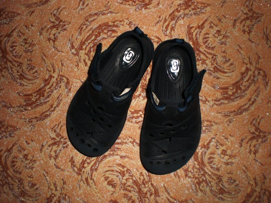 26 р. Босоножки, мокасины, туфли, аквашузы, кеды, кроссовки, кроксы.