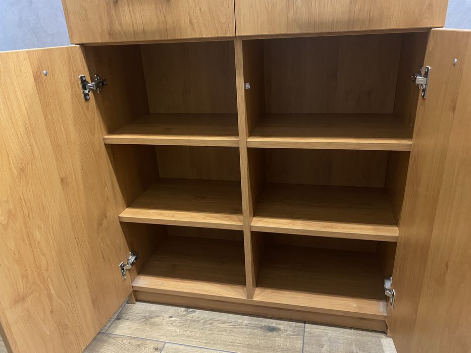 Продам комод з дзеркалом