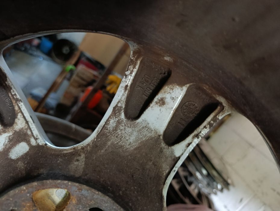 Диски  Volkswagen Golf4,Skoda,Audi 5/100/16 6,5j et42 dia57,1