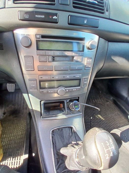 Toyota Avensis 2005 VIN SB1BR56L70E118244 фото оголошення 13 з 17