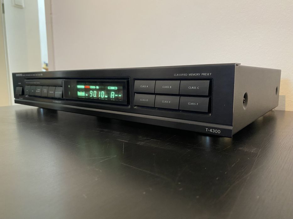 FM стерео тюнер Onkyo T 4300