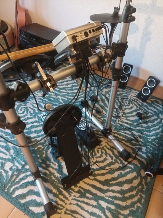 Bateria electronica  Millenium