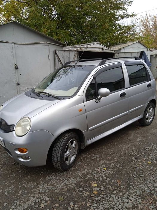 Автомобіль Cherry Qq