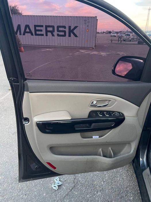 продаж Kia Carnival в гарному стані