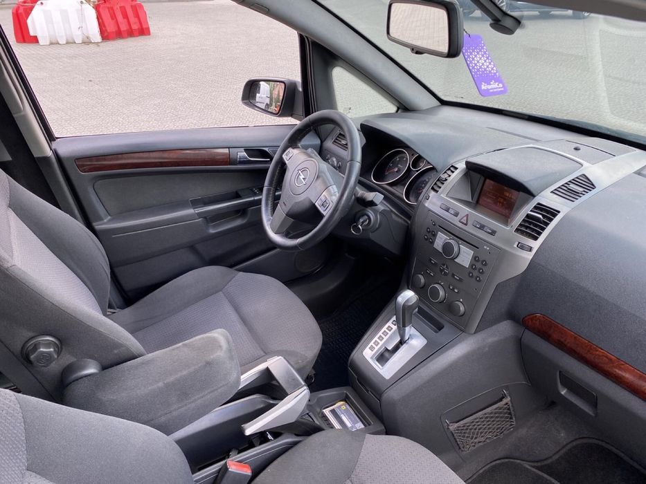 Opel zefira avtomat