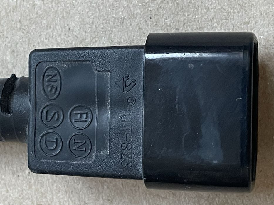 Кабель живлення C14 to Schuko