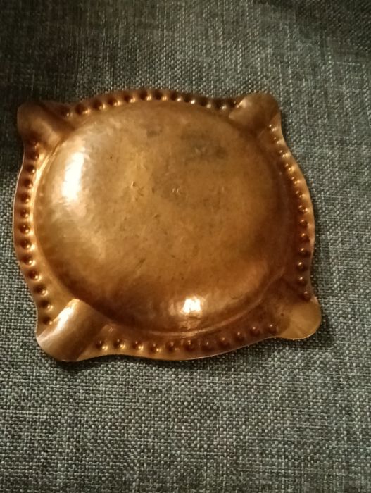 Cinzeiro pequeno de cobre