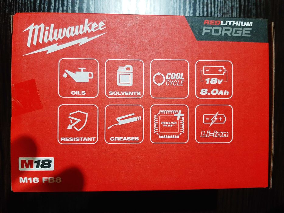Акумулятор MILWAUKEE M18 FB8 Li-Ion, ємність 8 А*год, напруга 18 В