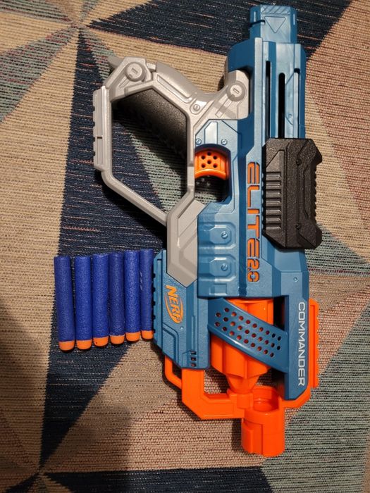 Nerf Commander Elite 2.0 + zestaw strzałek