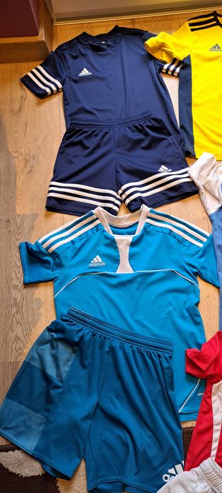 Koszulki piłkarskie Adidas spodenki roz.116/140