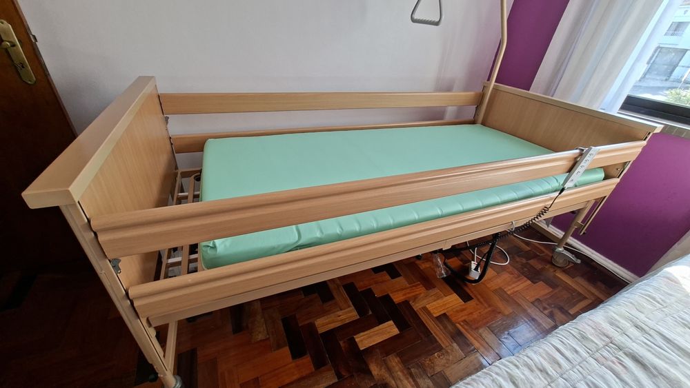 Cama Hospitalar Elétrica BURMEIER Economic II