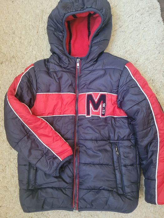 Отдам,подарю куртку на мальчика