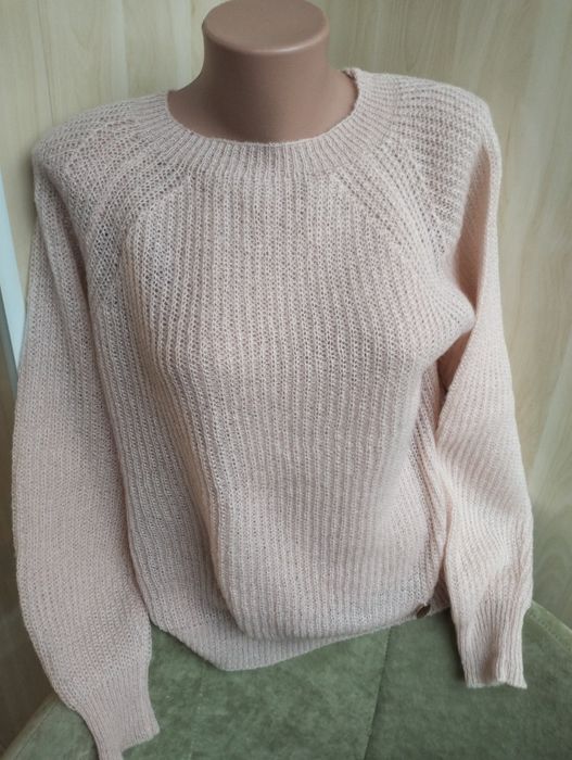 Женские свитера скидка 50-70%
