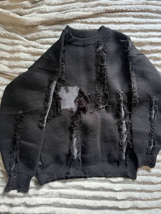 Кофта distressed / destroyed style