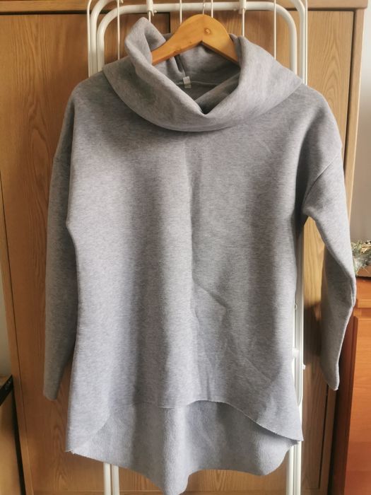 Nietypowa damska szara bluza z golfem rozmiar S