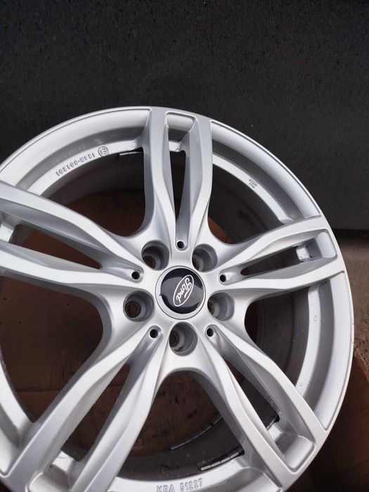 A395# Alufelgi 18" 5x108 8J et 42,5 Ford Focus Mondeo Kuga,C-Max,Edge.