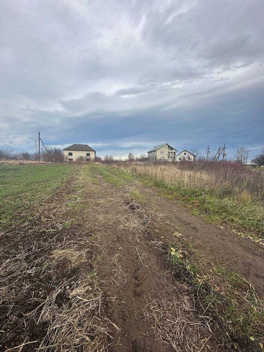 Продам земельну ділянку перша лінія під будівництво 20 км від Міста